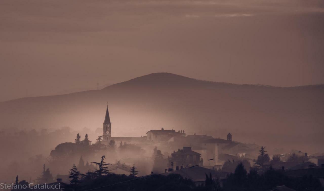 Bilocale Verde Umbria 몬테카스트릴리 외부 사진
